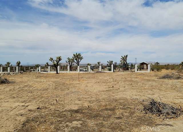 Property at 0 Pearblossom Hwy & 190th St E, Llano, CA 93544