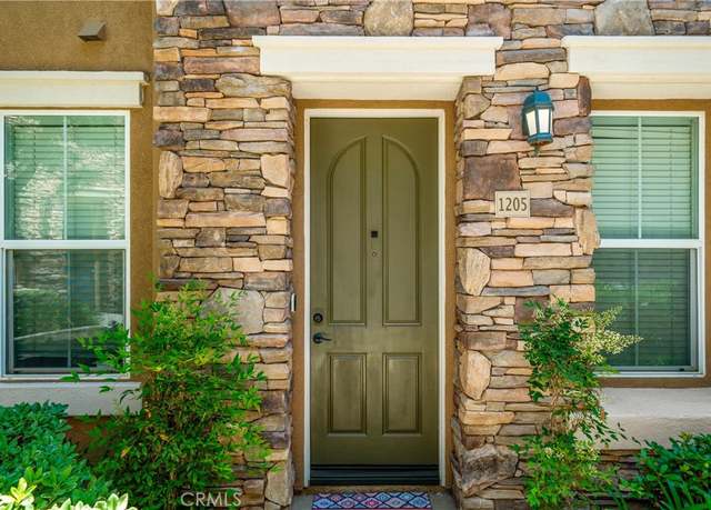 Property at 30505 Canyon Hills Rd #1205, Lake Elsinore, CA 92532, 3 beds, 2.5 baths