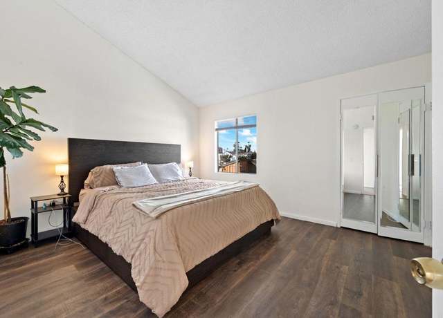 Property at 471 S Lincoln Ave, El Cajon, CA 92020, 2 beds, 1.5 baths