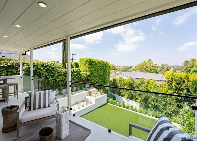 Property at 13817 Valley Vista Blvd, Sherman Oaks, CA 91423, 4 beds, 5 baths