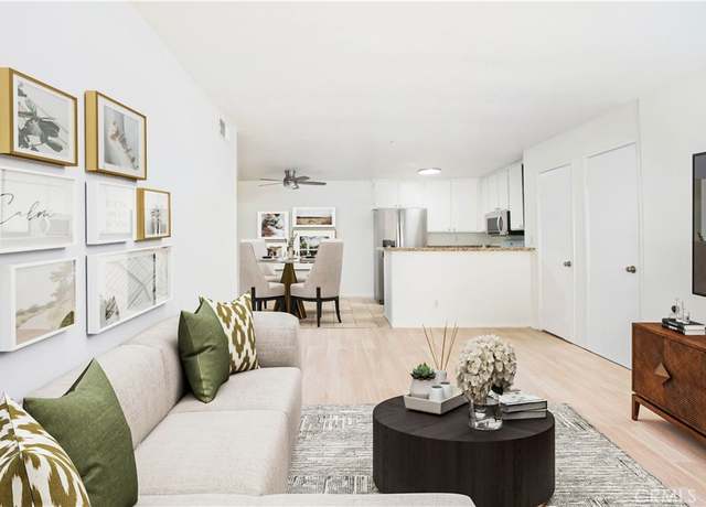 Property at 18820 Mandan St #407, Canyon Country, CA 91351, 1 bed, 1 bath