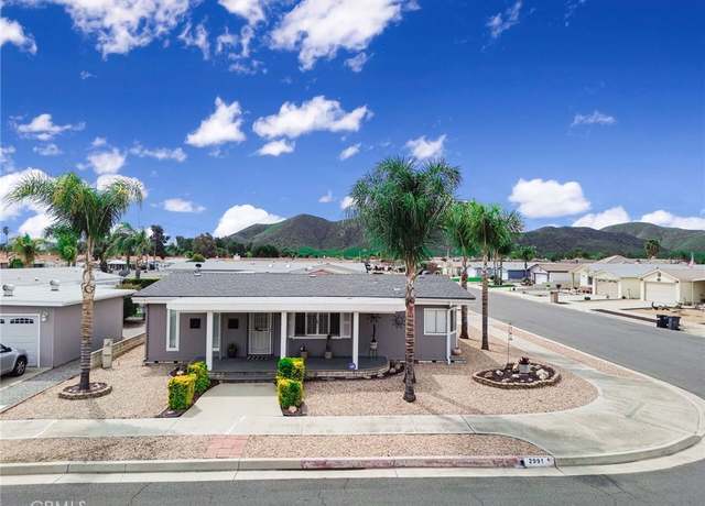 Property at 2991 Blue Spruce Dr, Hemet, CA 92545, 2 beds, 2 baths