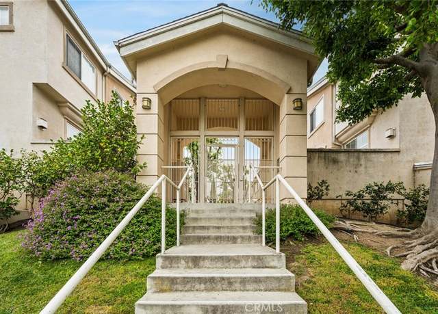 Property at 5740 S Glennie Ln Unit C, Los Angeles, CA 90016, 3 beds, 2 baths