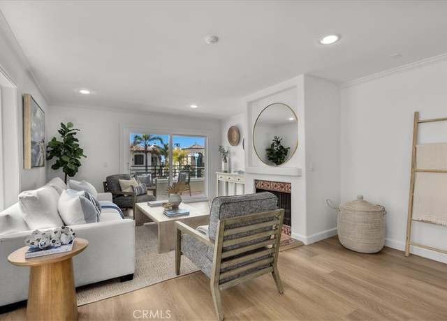 Property at 700 Esplanade #5, Redondo Beach, CA 90277, 2 beds, 2 baths