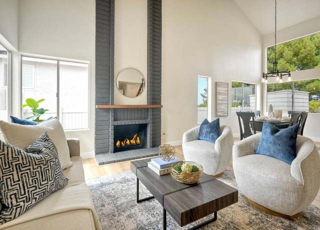 Property at 364 Compass Rd, Oceanside, CA 92054, 3 beds, 2.5 baths