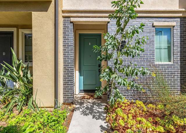 Property at 1416 N Harbor Blvd #6, Santa Ana, CA 92703, 2 beds, 2.5 baths