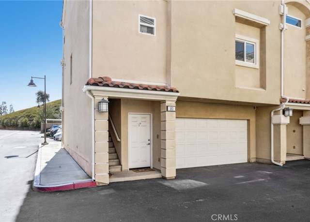 Property at 2810 Green River Rd #103, Corona, CA 92882, 2 beds, 2.5 baths