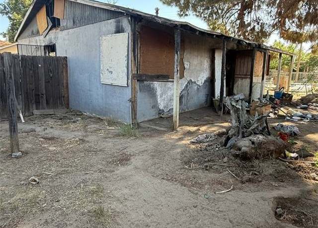 Property at 201 E Warren Ave, Bakersfield, CA 93308, 2 beds, 1 bath