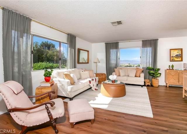 Property at 46404 Kings Canyon Rd, Lancaster, CA 93536, 5 beds, 3 baths