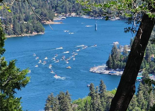 Property at 579 E Victoria Ct, Lake Arrowhead, CA 92352, 3 beds, 2 baths