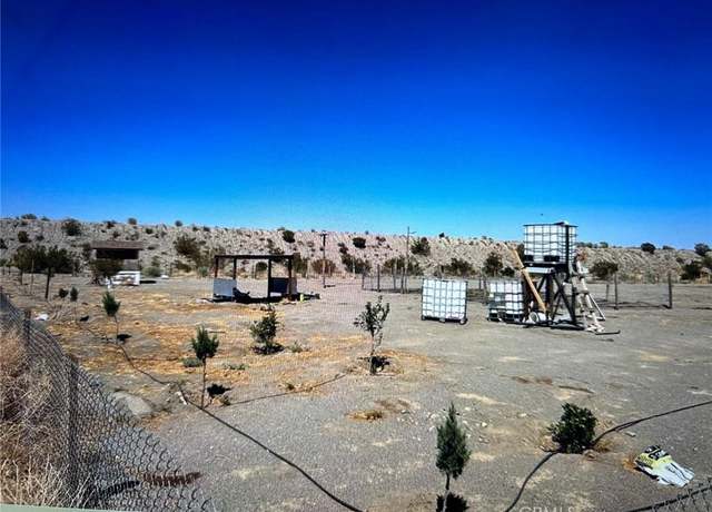Property at 3788 Estero Rd, Phelan, CA 92371