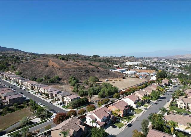 Property at 22355 Forest Boundary Rd, Corona, CA 92883