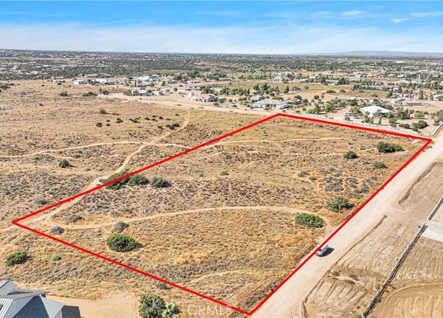 Property at 0 Meadowlark Ave, Oak Hills, CA 92344