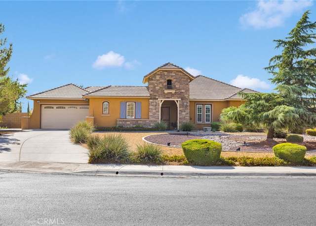 Property at 12916 Hyperion Ln, Apple Valley, CA 92308, 5 beds, 3.5 baths