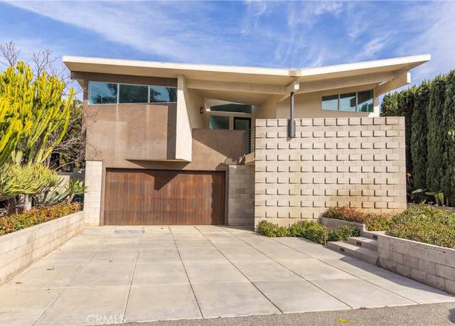 Property at 32416 Coast Hwy, Laguna Beach, CA 92651, 3 beds, 3.5 baths