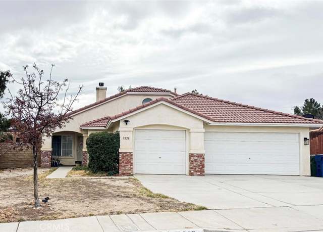 Property at 3228 Purple Sage Ln, Palmdale, CA 93550, 4 beds, 2 baths