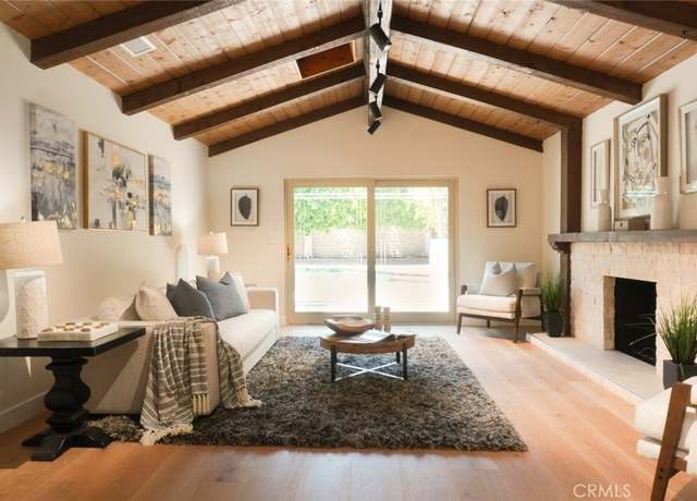 Property at 17063 Knapp St, Northridge, CA 91325, 5 beds, 5 baths