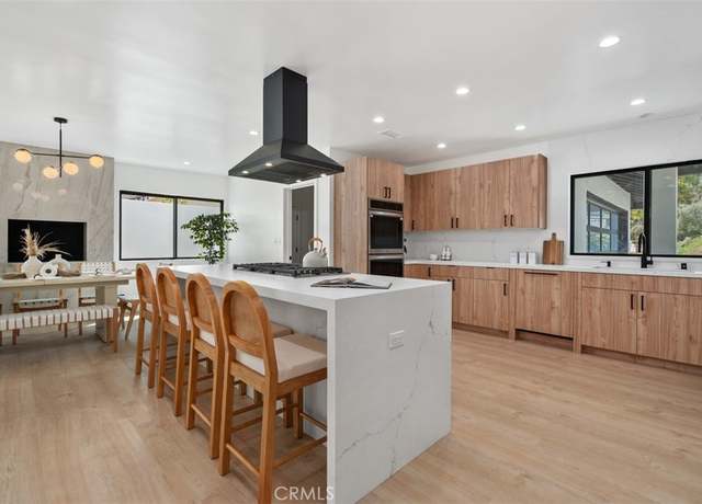 Property at 2037 Rayshire St, Thousand Oaks, CA 91362, 4 beds, 3 baths