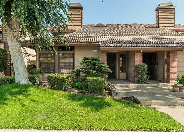 Property at 712 E Magill Ave, Fresno, CA 93710, 3 beds, 2 baths