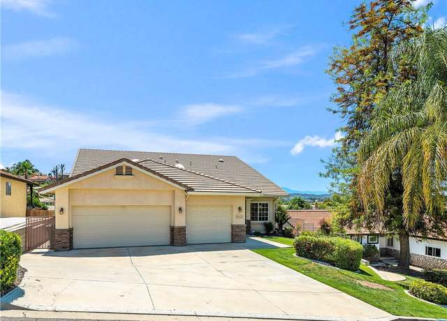 Property at 23651 Cruise Circle Dr, Canyon Lake, CA 92587, 3 beds, 2.5 baths