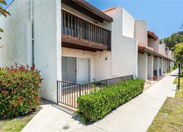 Property at 9576 Via Bernardo, Burbank, CA 91504, 3 beds, 2.5 baths