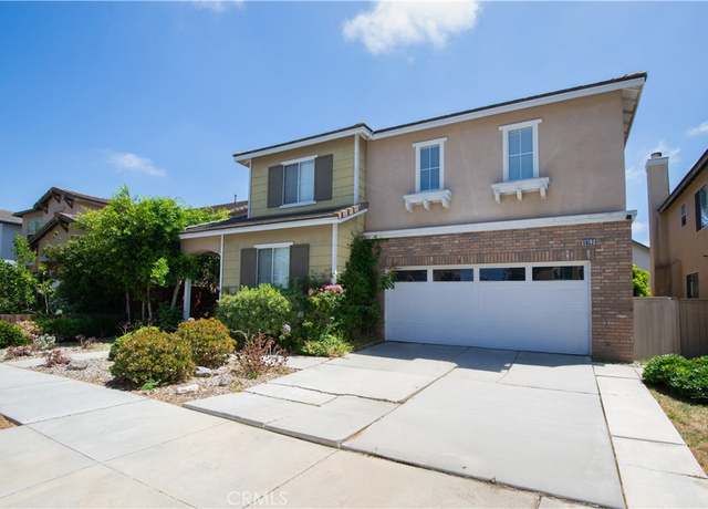 Property at 1652 Tiesa Ln, Oxnard, CA 93030, 5 beds, 2.5 baths