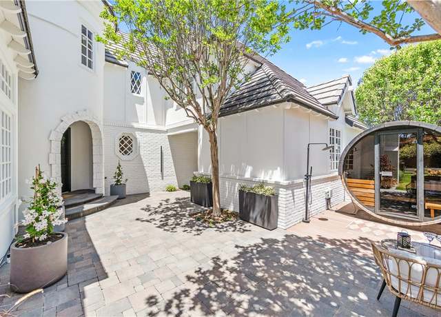 Property at 19365 Woodlands Dr, Huntington Beach, CA 92648, 4 beds, 3.5 baths