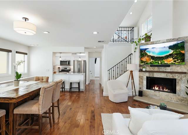 Property at 510 Marguerite Ave Unit B, Corona Del Mar, CA 92625, 3 beds, 2.5 baths