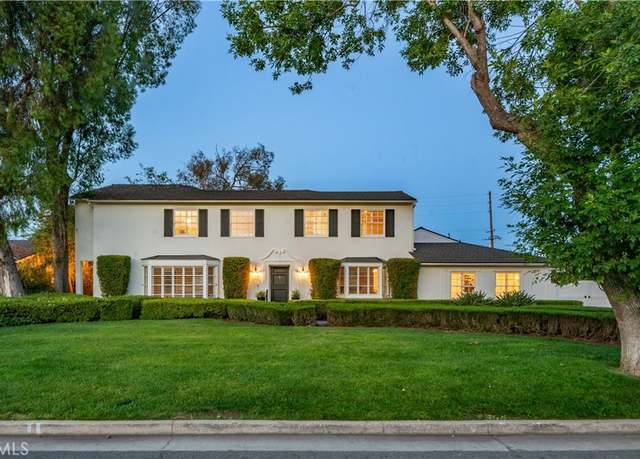 Property at 4194 Fleethaven Rd, Lakewood, CA 90712, 4 beds, 4 baths
