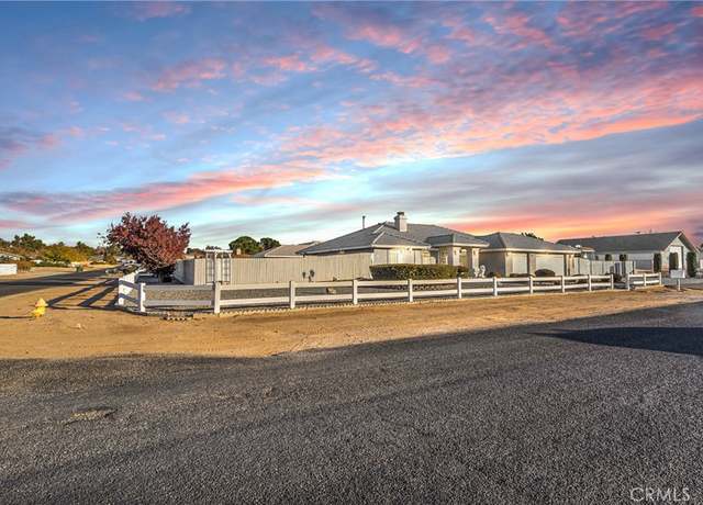 Property at 13951 Coachella Rd, Apple Valley, CA 92307, 3 beds, 2 baths