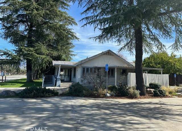Property at 41861 Acacia Ave, Hemet, CA 92544, 3 beds, 3 baths