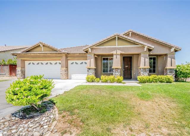 Property at 13932 Pinellia St, Hesperia, CA 92344, 4 beds, 3 baths