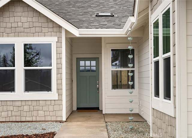 Property at 6097 Vista Knolls Dr, Paradise, CA 95969, 3 beds, 2 baths