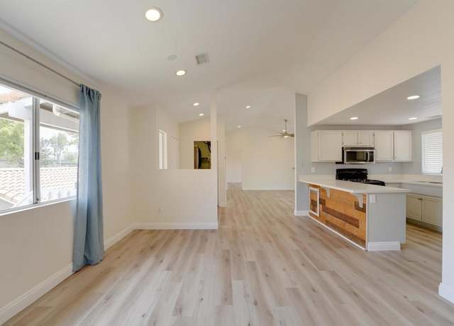 Property at 1354 Palomar Pl, Vista, CA 92084, 3 beds, 2 baths