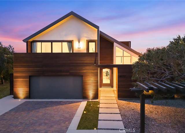 Property at 18177 Knoll Hl N, Granada Hills, CA 91344, 4 beds, 5 baths