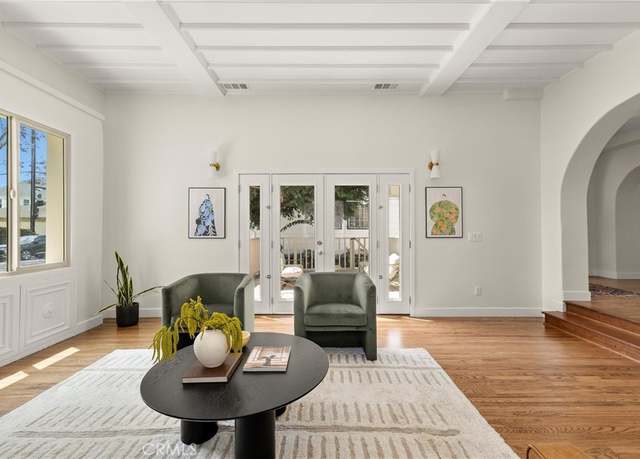 Property at 4131 Edgehill Dr, Los Angeles, CA 90008, 4 beds, 3 baths