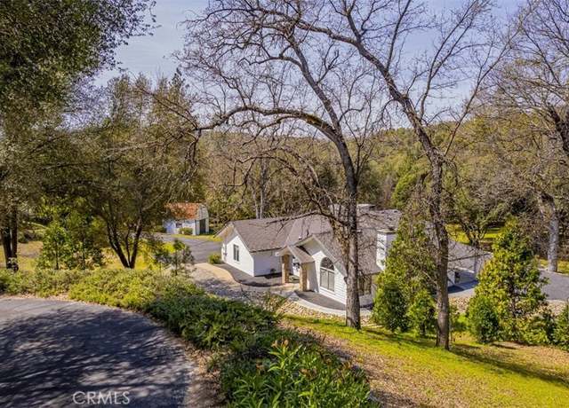 Property at 41600 Loch Lomond Ln, Oakhurst, CA 93644, 3 beds, 2 baths