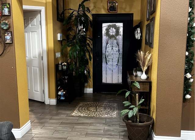 Property at 14792 Live Oak St, Hesperia, CA 92345, 3 beds, 2 baths