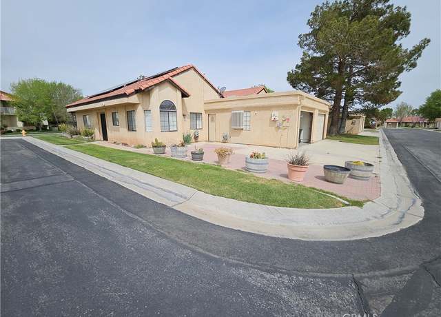 Property at 11620 Locust Ln, Apple Valley, CA 92308, 2 beds, 2 baths