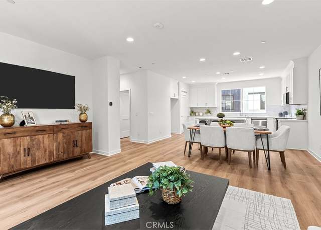 Property at 2420 Chamomile Ln, Carlsbad, CA 92008, 3 beds, 2.5 baths