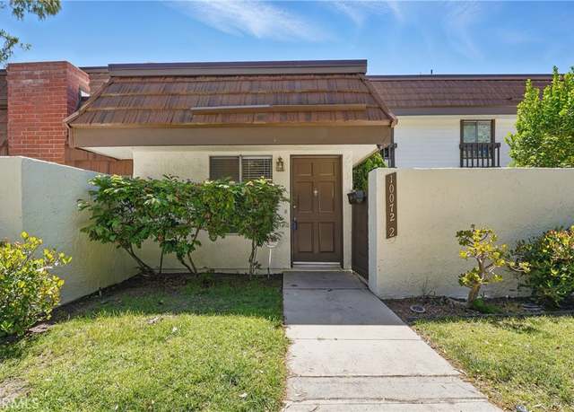 Property at 10072 Larwin Ave #2, Chatsworth, CA 91311, 3 beds, 2 baths
