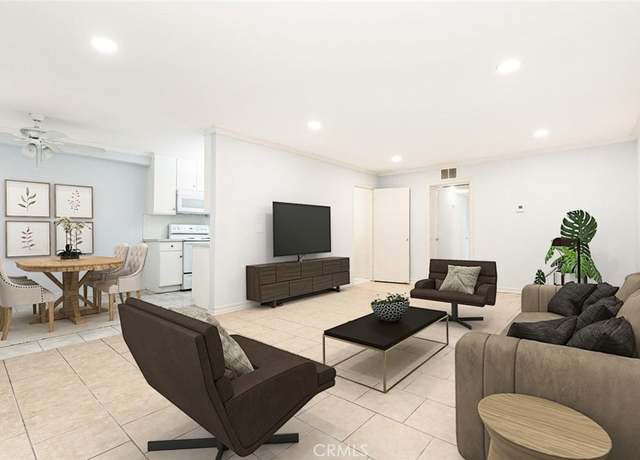 Property at 121 Sinclair Ave #122, Glendale, CA 91206, 2 beds, 2 baths