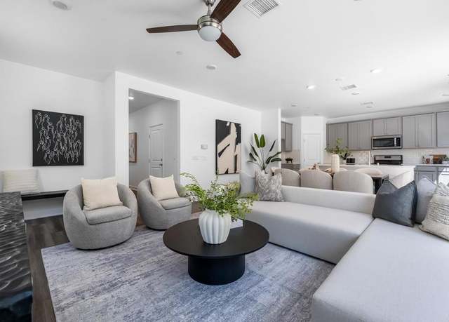 Property at 839 Brookdale Dr, Vista, CA 92081, 4 beds, 2.5 baths