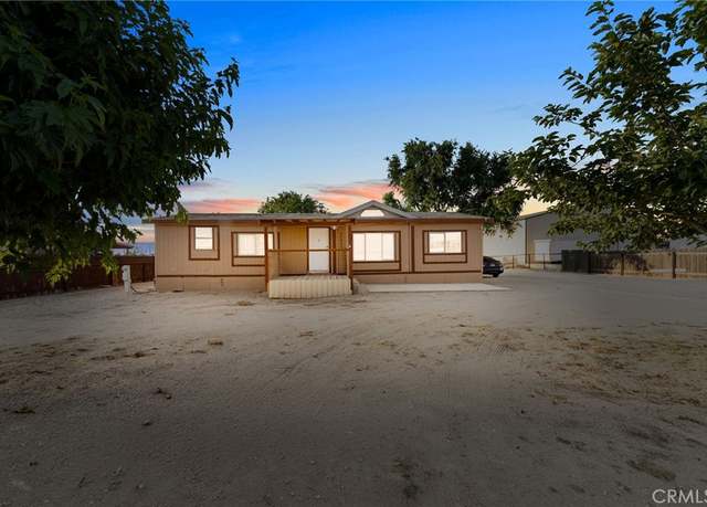Property at 27947 Highway 119, Taft, CA 93268, 6 beds, 4 baths