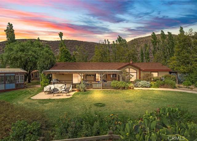 Property at 31420 Palm Ave, Hemet, CA 92543, 3 beds, 2 baths