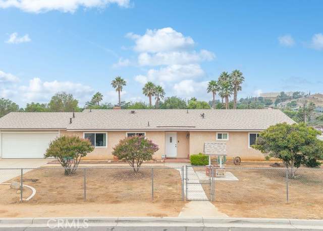 Property at 5615 Tomal Ln, Jurupa Valley, CA 92509, 4 beds, 2 baths