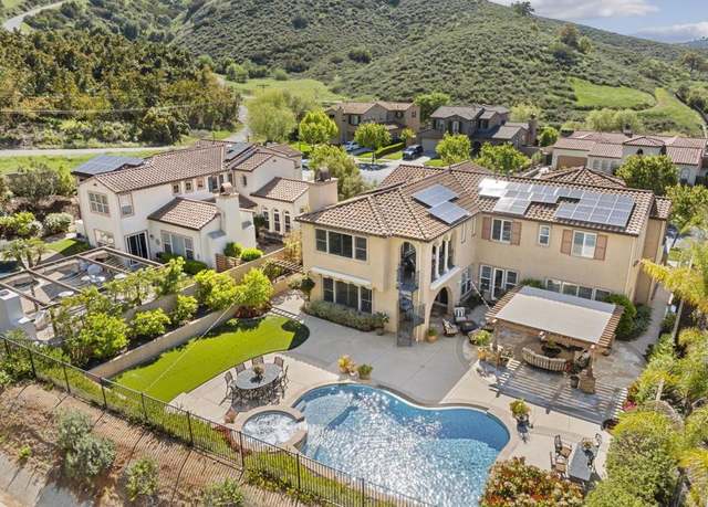Property at 2776 Vistamonte Gln, Escondido, CA 92027, 5 beds, 4.5 baths
