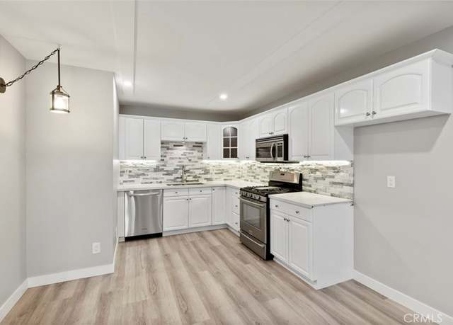 Property at 868 E Alvarado St #14, Fallbrook, CA 92028, 2 beds, 1 bath