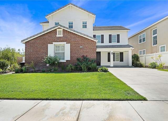 Property at 29502 Kristine Ct, Canyon Country, CA 91387, 4 beds, 4 baths