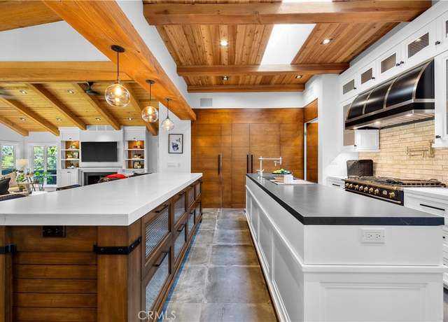 Property at 14 Chuckwagon Rd, Rolling Hills, CA 90274, 4 beds, 4.5 baths